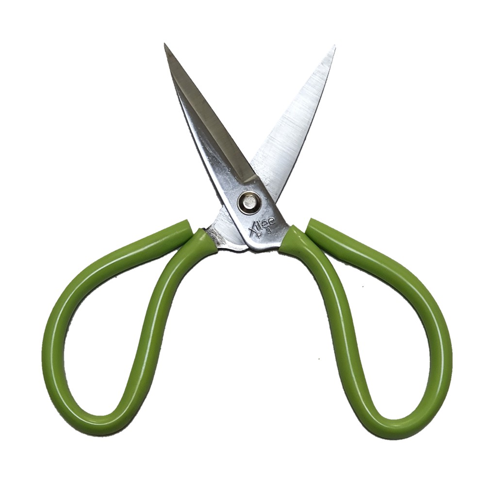 

Gunting Kain Kodok 9 inch/22,6 cm LDH Xilee P3