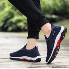 Sepatu Sneakers Pria Wanita Slip On Running Outdoor Santai