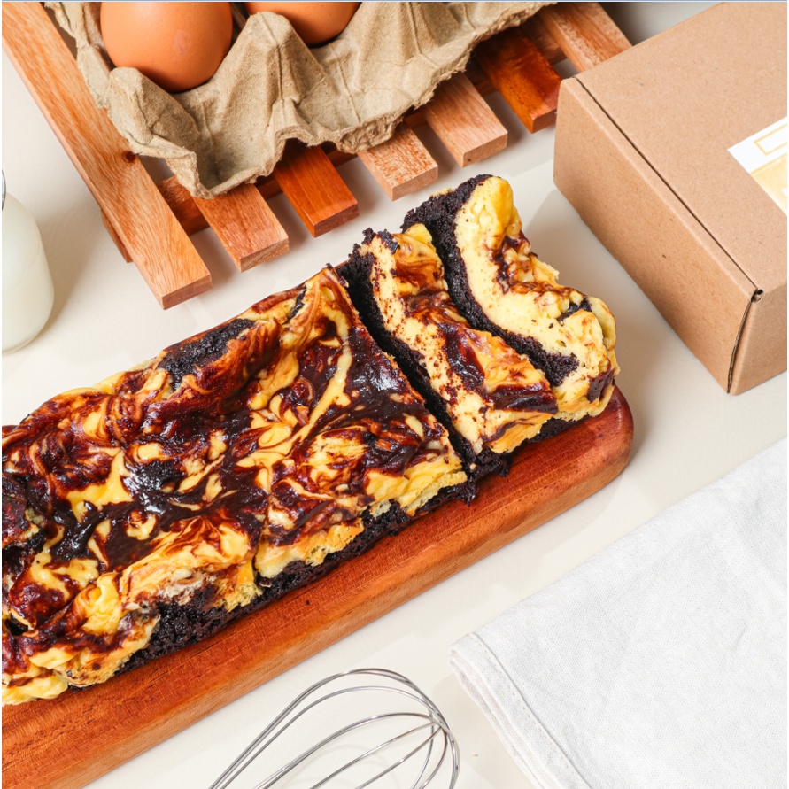 

CHOCOLATE CHEESECAKE BROWNIES - BROWNIES COKELAT KEJU CHEESECAKE