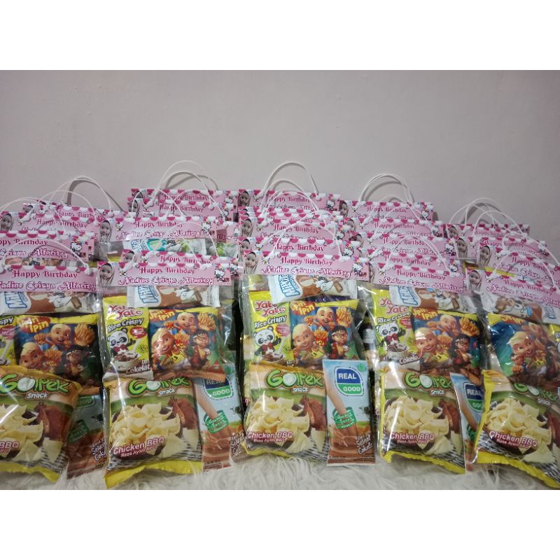 

paket snack ultah, khitan, syukuran, hampers lebaran, dll murah berkualitas