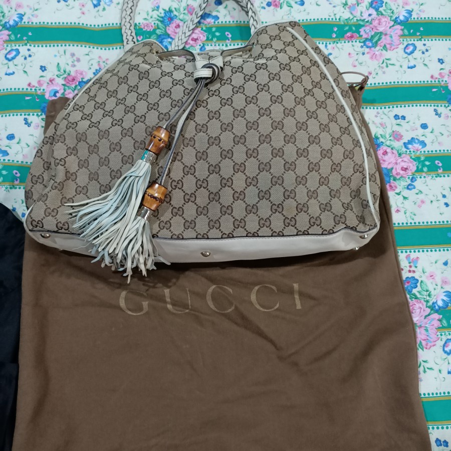 gucci hobo authentic big size preloved