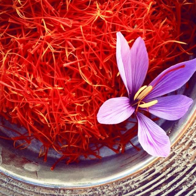 

Shaffron kashmir Asli 2.5gram