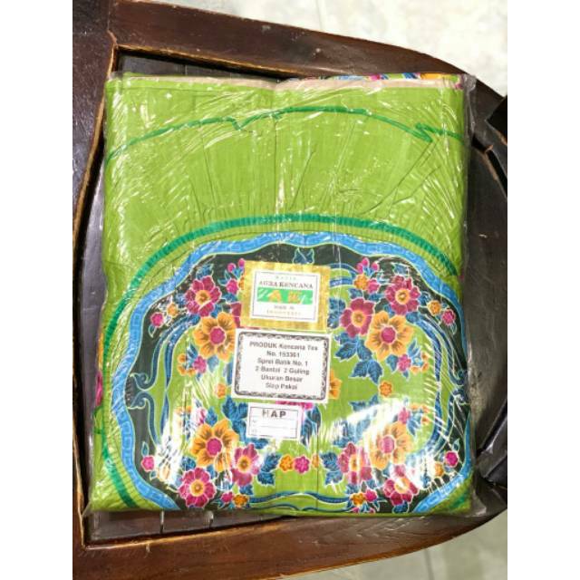 Seprei batik seprai sepreibatik besar oleh oleh jogja solo Pekalongan bantal guling kawal