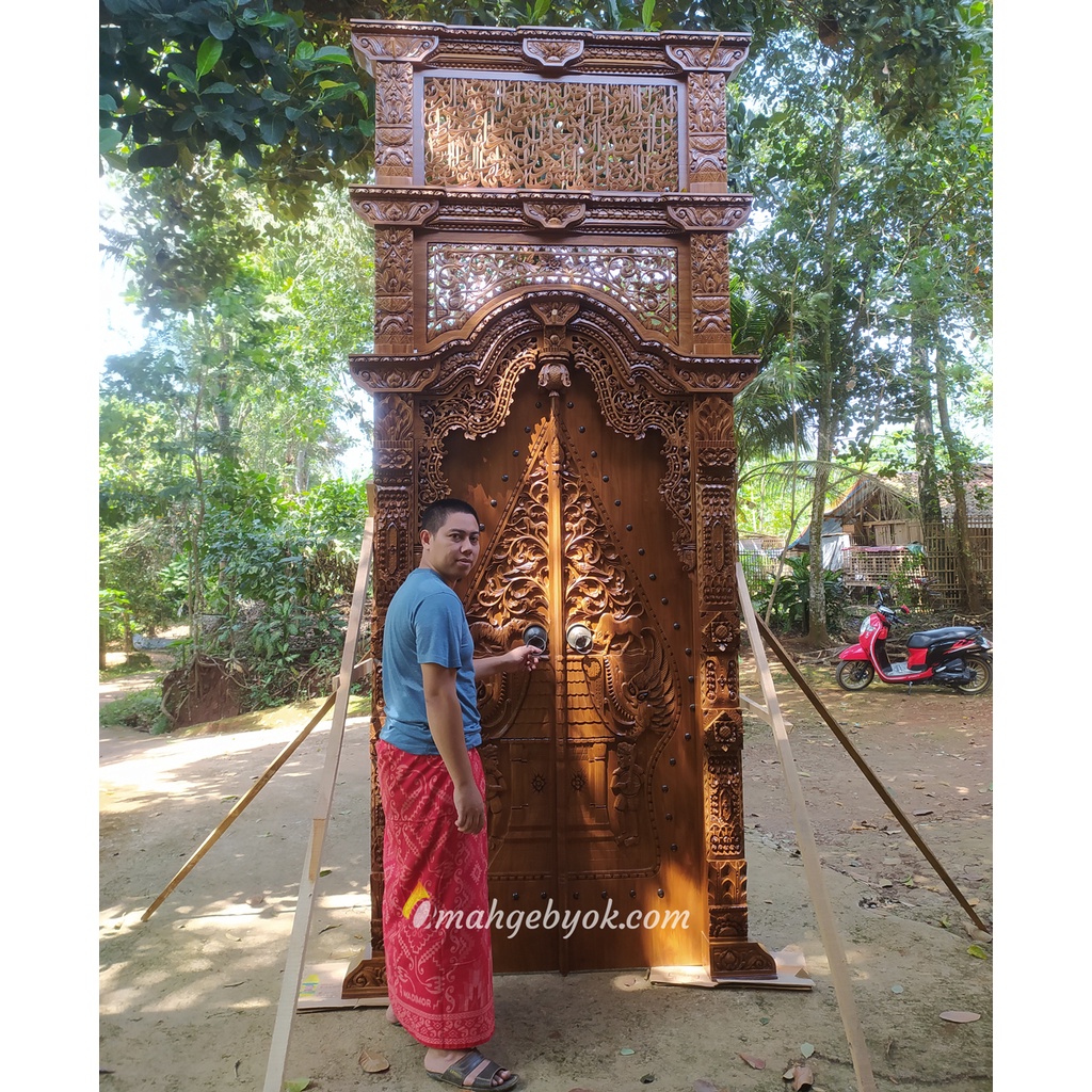Gebyok Rumah Pintu Wayang Gapura Angin-Angin Dobel