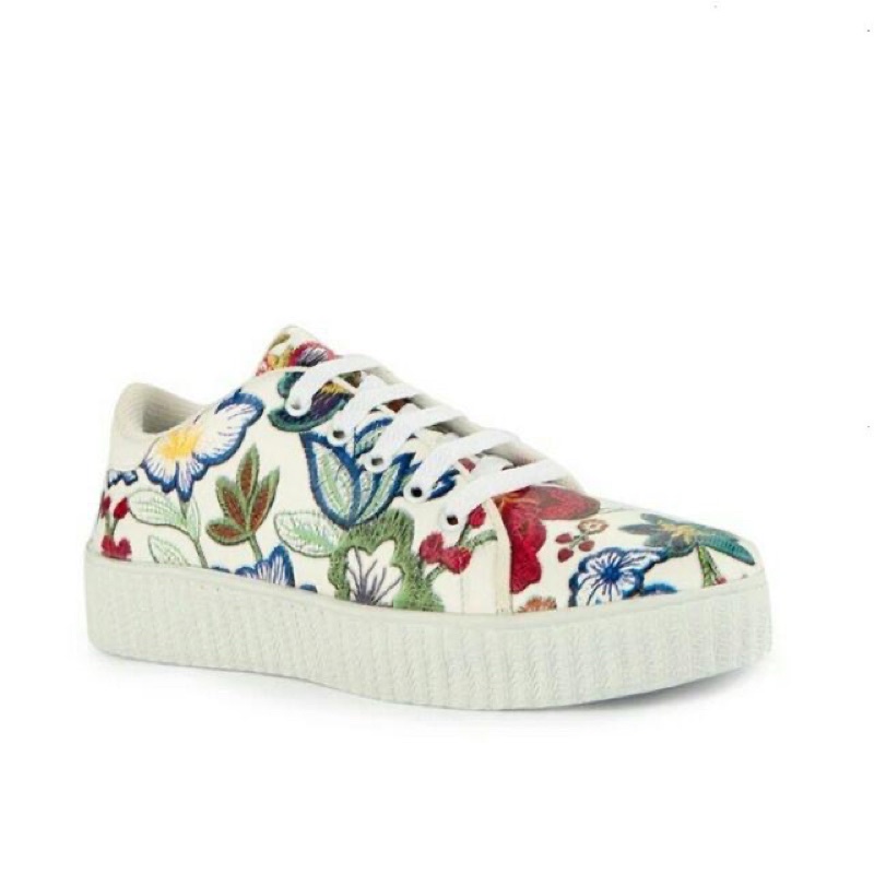 preloved totally floral shoes sneakers