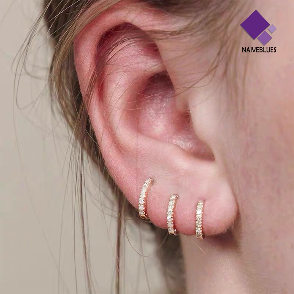 Anting Stud Bentuk Lingkaran Mini Aksen Berlian Imitasi Untuk Wanita