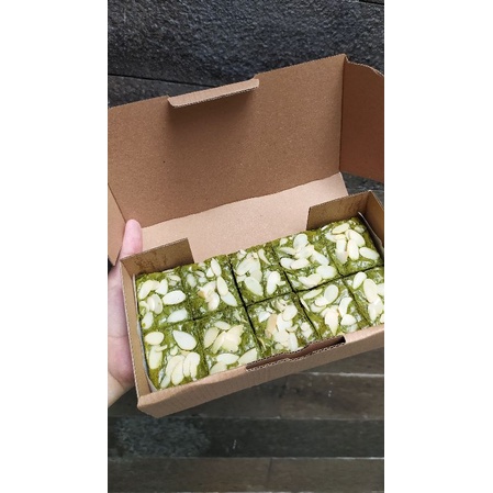 

Matcha Brownie