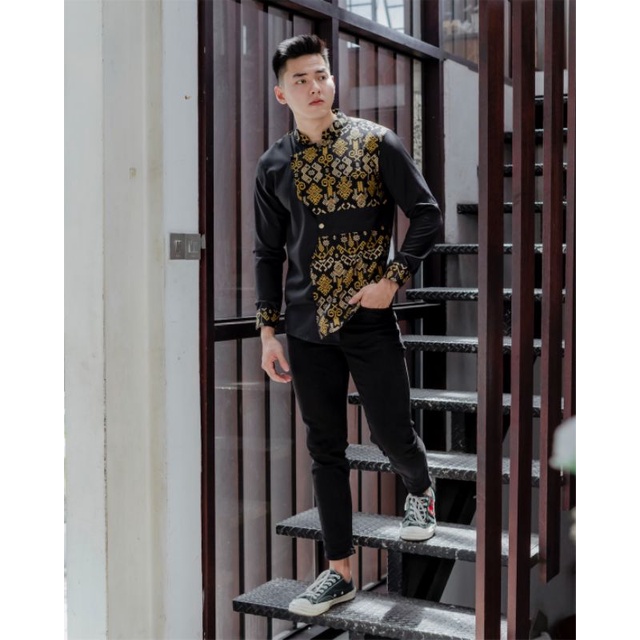 Batik Pria NUC.ID Kemeja Batik Pria NUC.ID Noah 01 (Hitam) NUC.ID Noah 01 (Hitam)