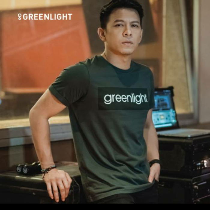 BAJU KAOS PRIA MEREK GREENLIGHT / KAOS ARIEL ATASAN PRIA HIJAU ARMY - Hijau, XL