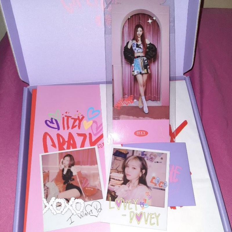 WTS POLAROID ITZY OFFICIAL RYUJIN YEJI / STANDEE CHAERYOUNG / WTT TO LIA