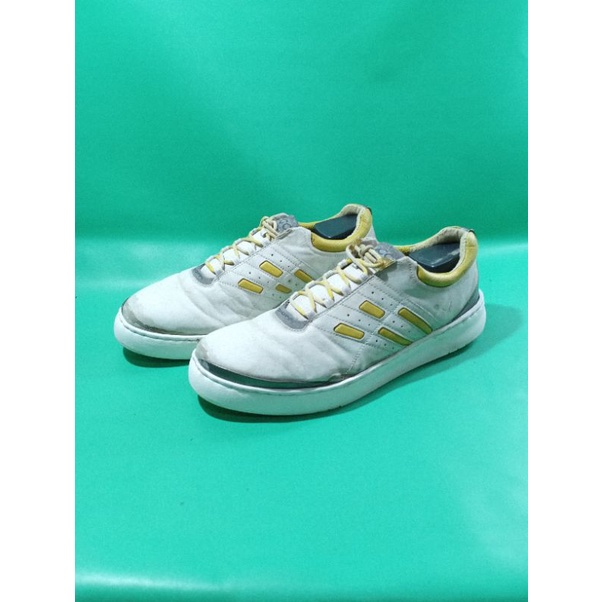 Sepatu sneakers ecco leather fitflop ORI Size 44