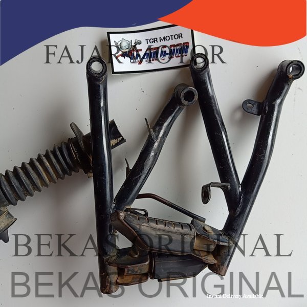 foot step dudukan step honda vario 110 karbu original
