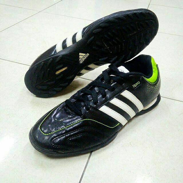 ADIDAS 11 Questra Trx Turf Futsal Original Second Preloved