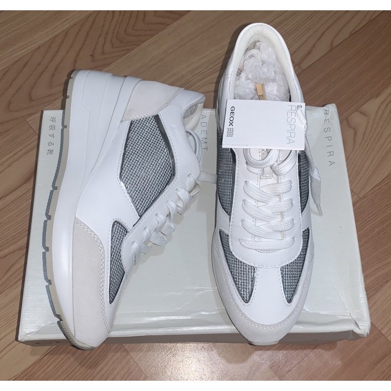 Sepatu Geox Wanita Asli Baru