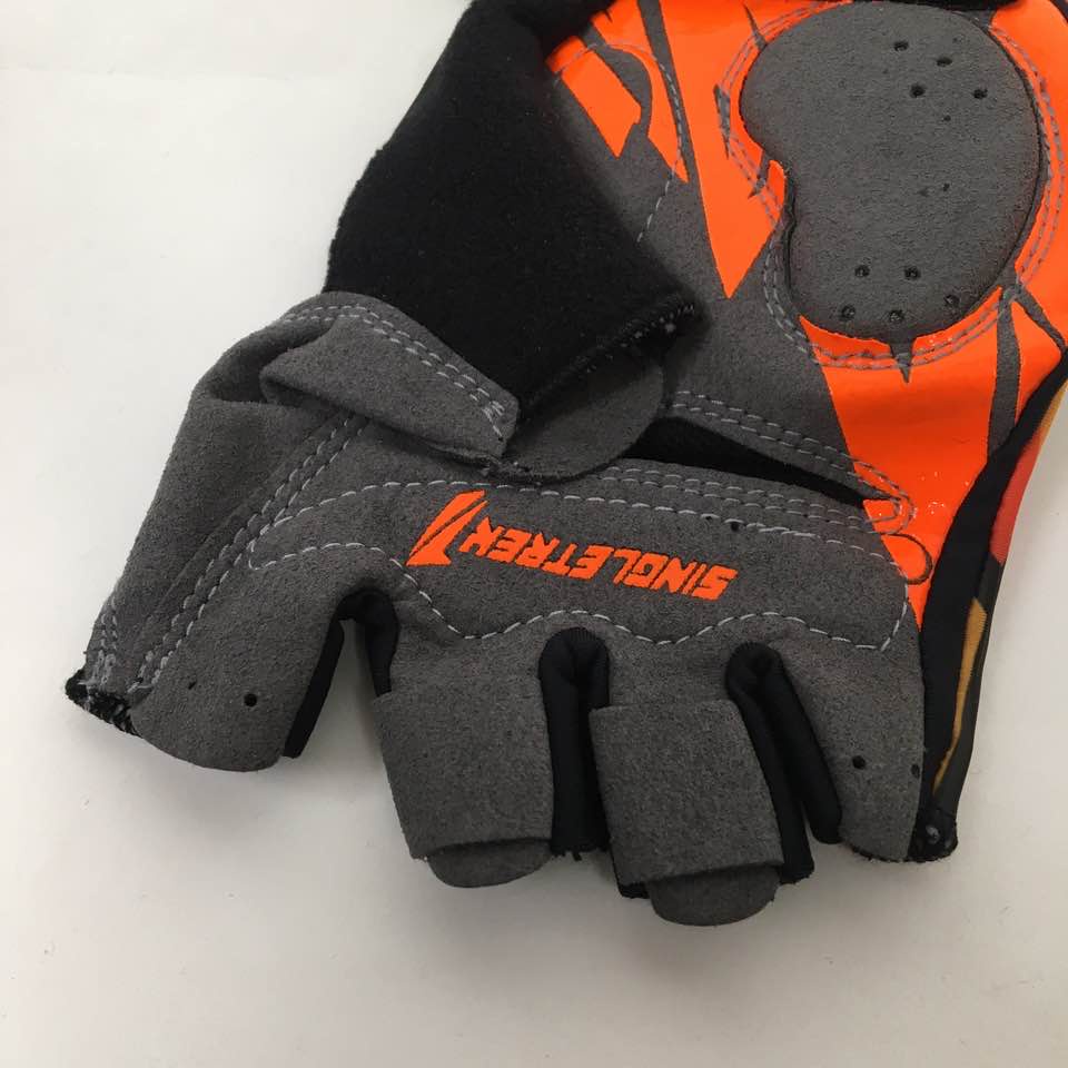 Gloves Carbon X9 Terbaru dengan padding sarung tangan pad HD-Foam yang lebih empuk nyaman dari gel