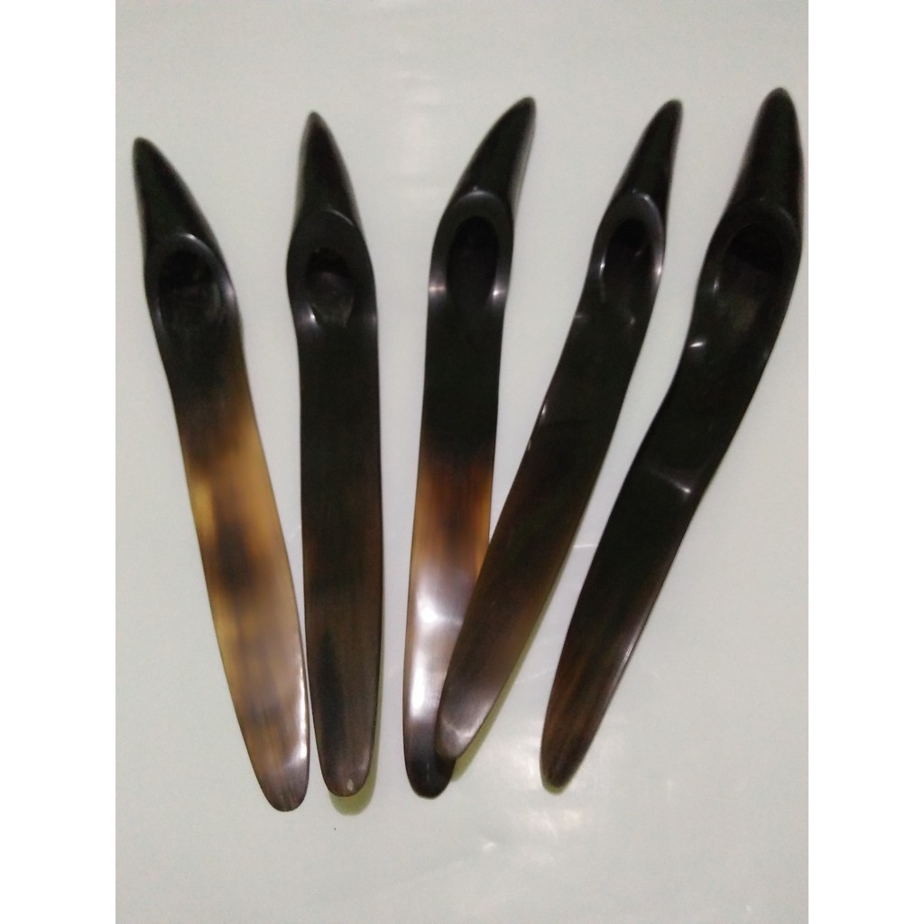 PISAU ALAT PENCUNGKIL KELAPA MUDA DARI TANDUK [2 PCS]