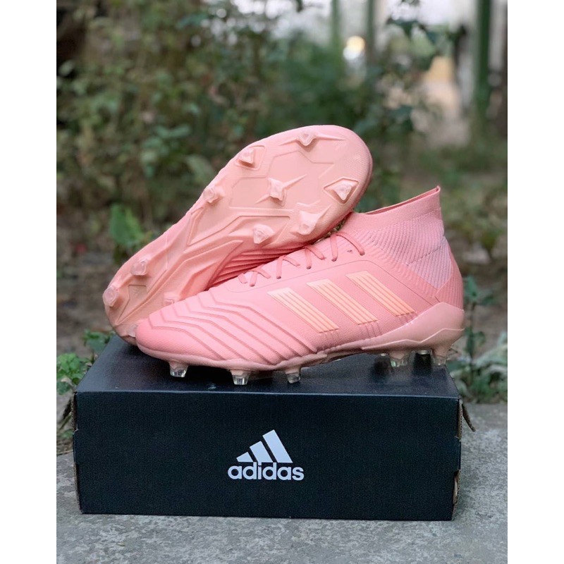 sepatu bola adidas predator pink