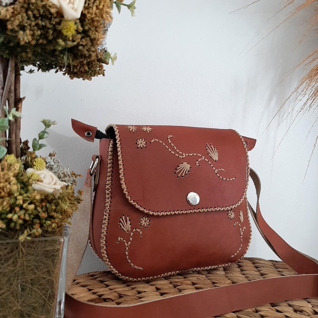 TAS SELEMPANG WANITA KULIT SAPI ASLI SUKAREGANG ETNIK VINTAGE KLASIK