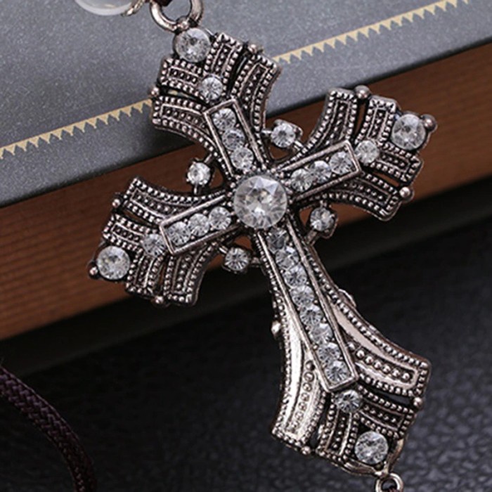 Car Crystal Cross Pendant Gantungan Depan Hiasan Pajangan Salib Spion Tengah Mobil