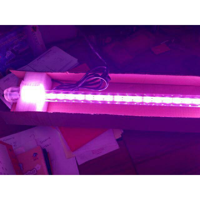 Lampu Arwana Led Crystal Yang T8 112 Warna Merah/putih