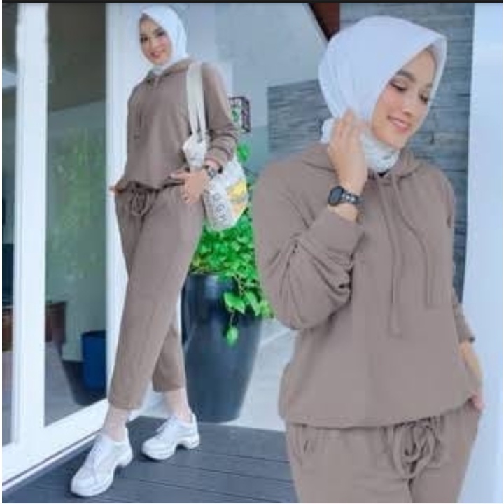 PCS  SET SELINA SPORTY PAKAIAN SETELAN ATASAN DAN CELANA WANITA KR