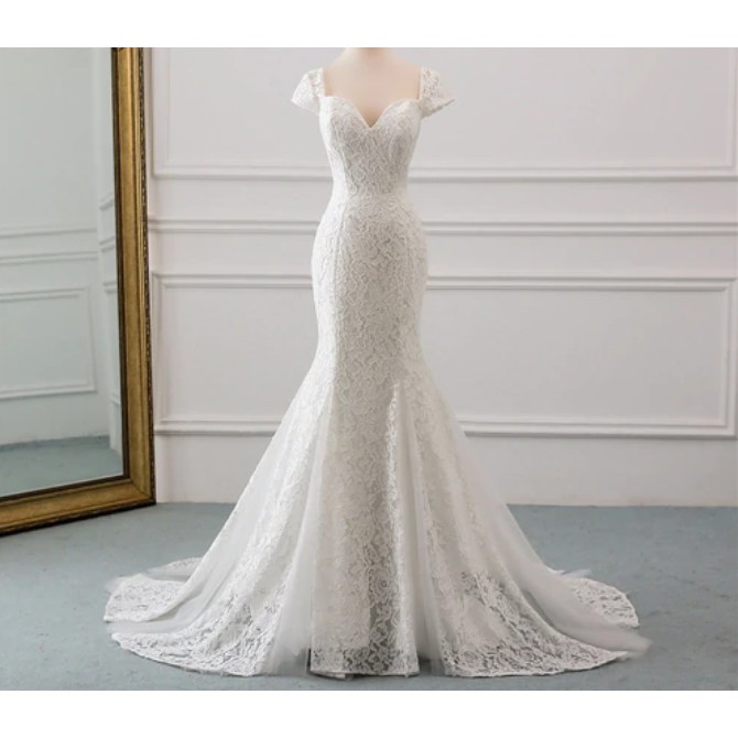 gaun pengantin putri duyung, Gading / warna putih