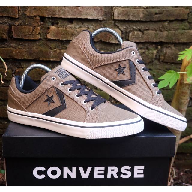 Converse El Distrito OX Fielsd Surplus /Army Color