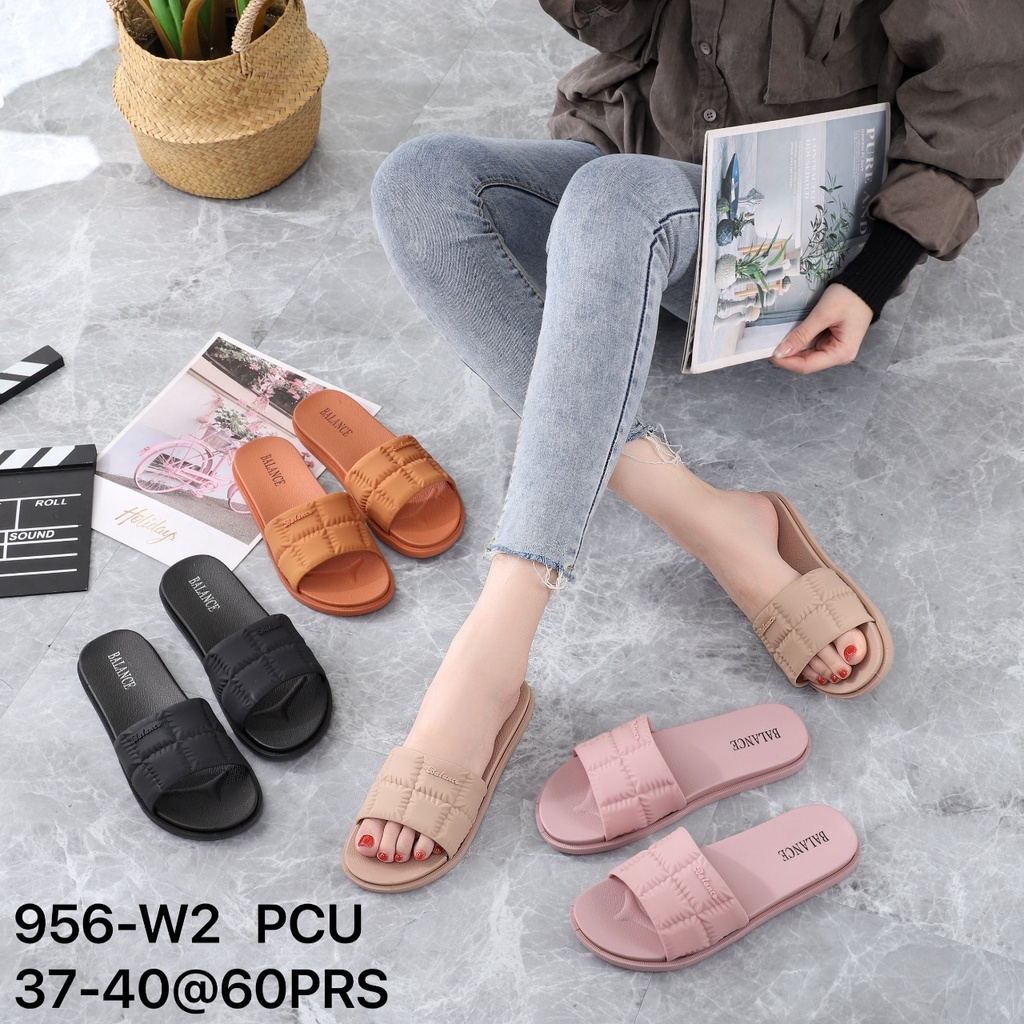 BALANCE Sandal Slop Jelly Wanita Import Bahan Karet Empuk Elastis Sendal Kokop Perempuan Motif Kotak Kotak 956