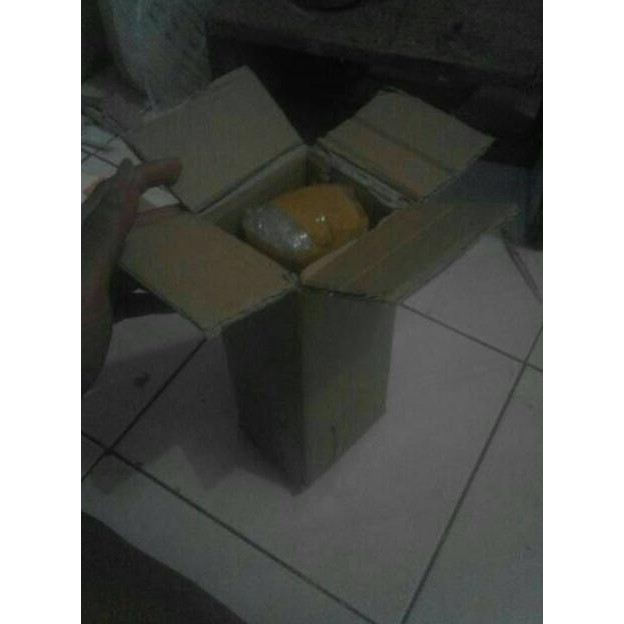 

KARDUS / MODEL TINGGI / UK. 9*9*27 CM