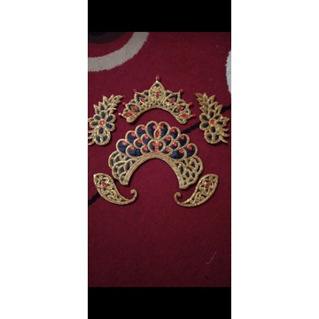 mahkota tari tradisional