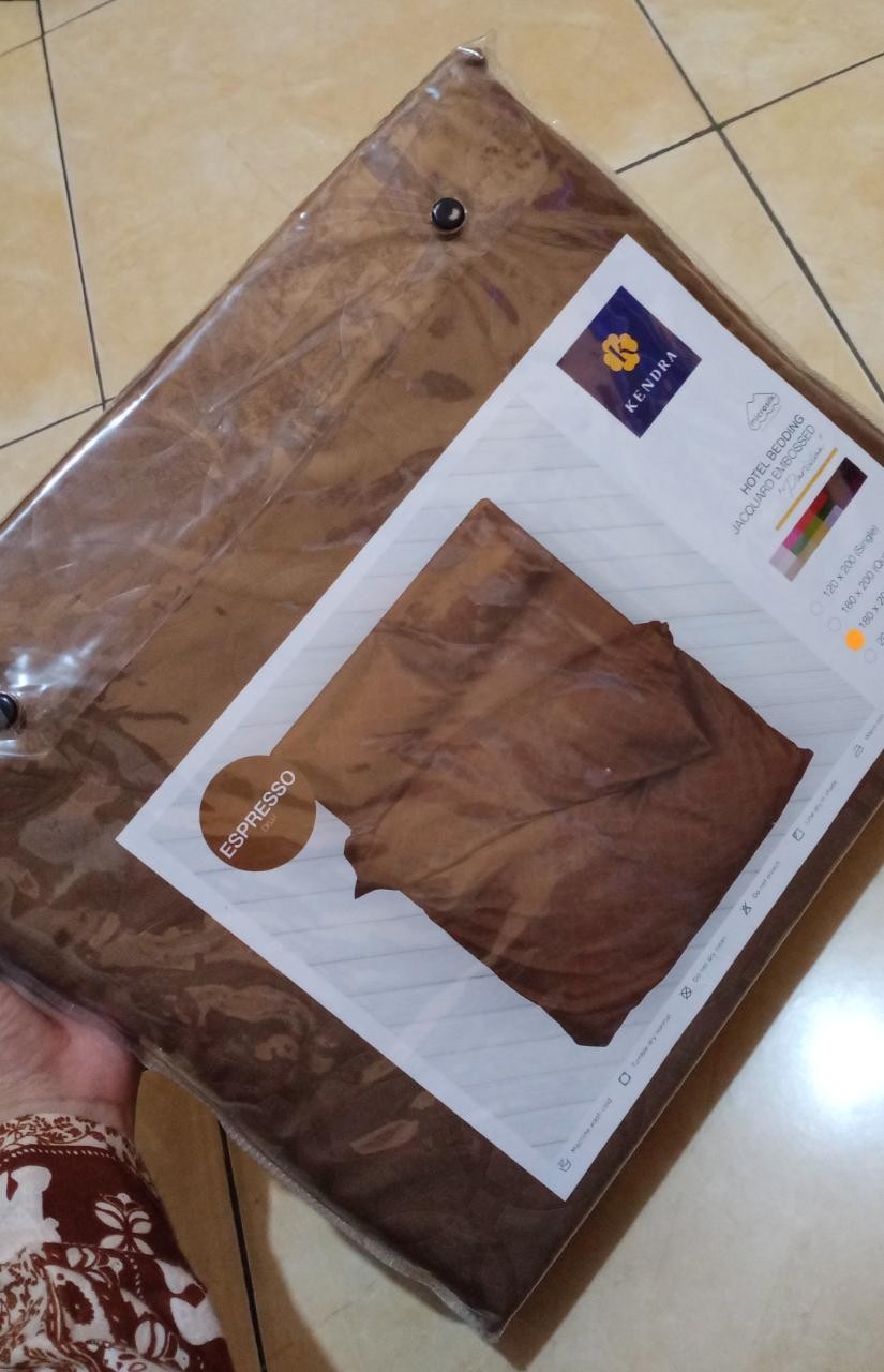 Sprei Hotel Polos Kendra T30 Dengan Emboss Bahan Microsilk Uk King/queen