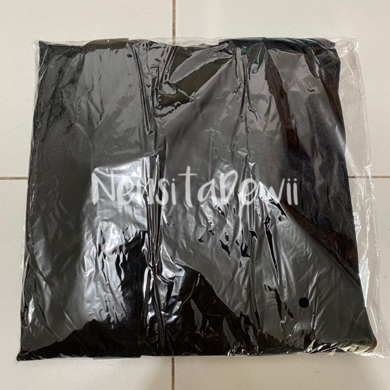 Kebaya Bludru Kartini / Kebaya Hijab Leher V (Bahan Tebal)-Hitam