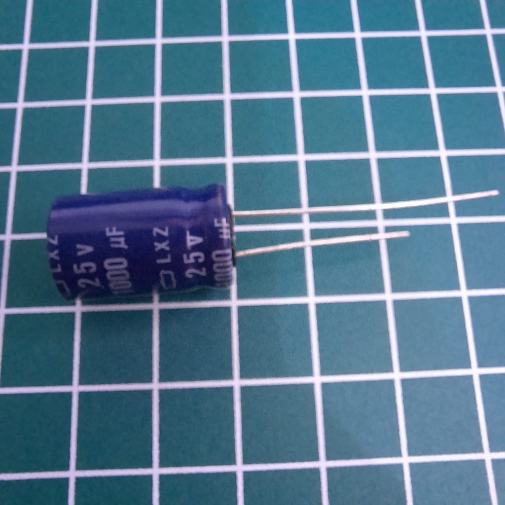 [PAS-9033] CAPACITOR ELECTROLYTIC ELCO KAPASITOR ELEKTROLIT ELKO 1000UF 1000UF/25V