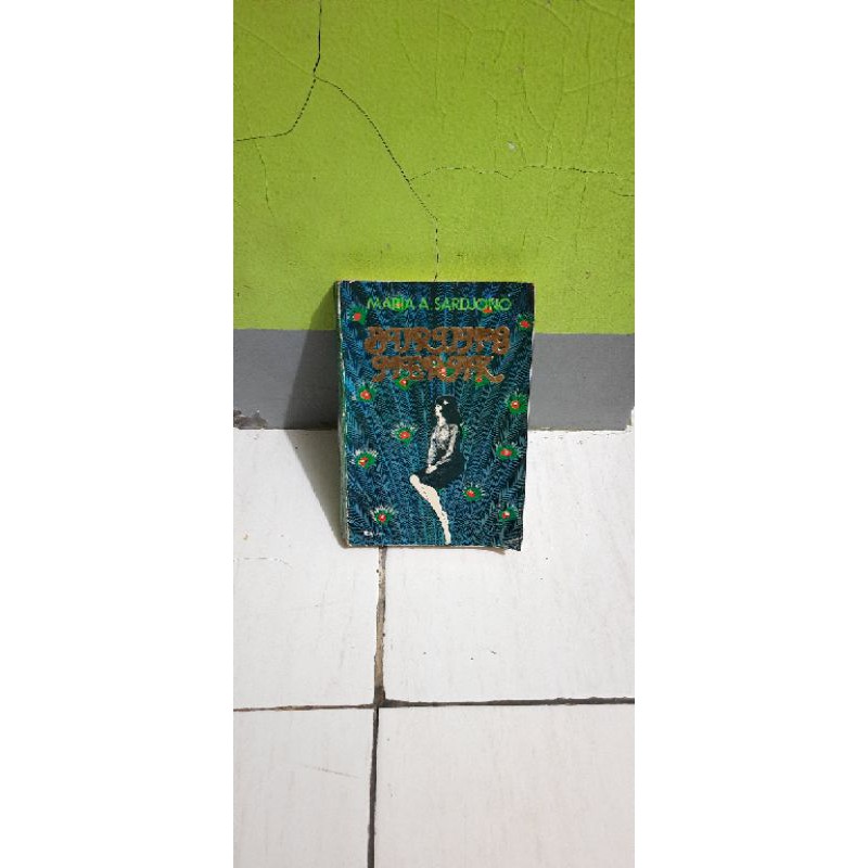 Novel Maria A Sardjono - Burung Merak