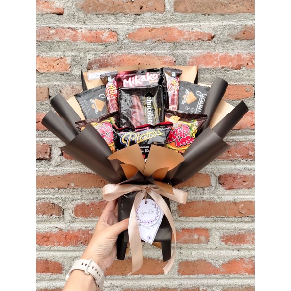 

BUKET SNACK/BUCKET SNACK/BOUQET SNACK/ Packing aman