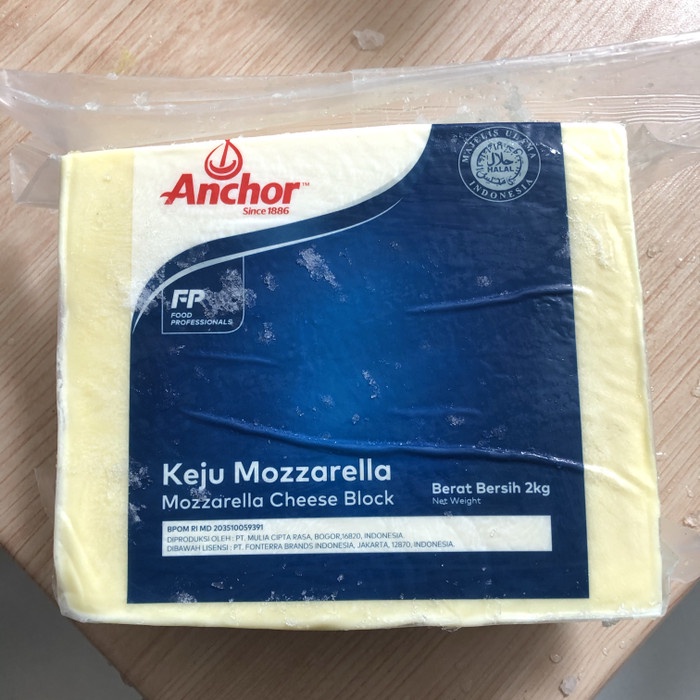 

Keju- Mozarella Anchor 200 Gram +- / Mozarella Cheese Anchor -Keju.