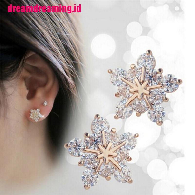 Anting Menjuntai Bentuk Bintang Snowflake Aksen Kristal