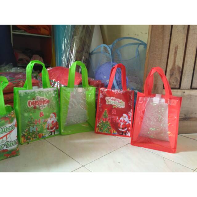 

Tas souvenir bingkisan natal kombinasi mika/tas mika custom tema natal