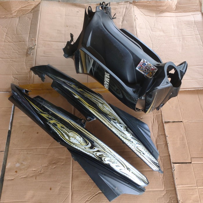 {ElvinaStore} cover body depan belakang full set yamaha vega zr original Berkualitas