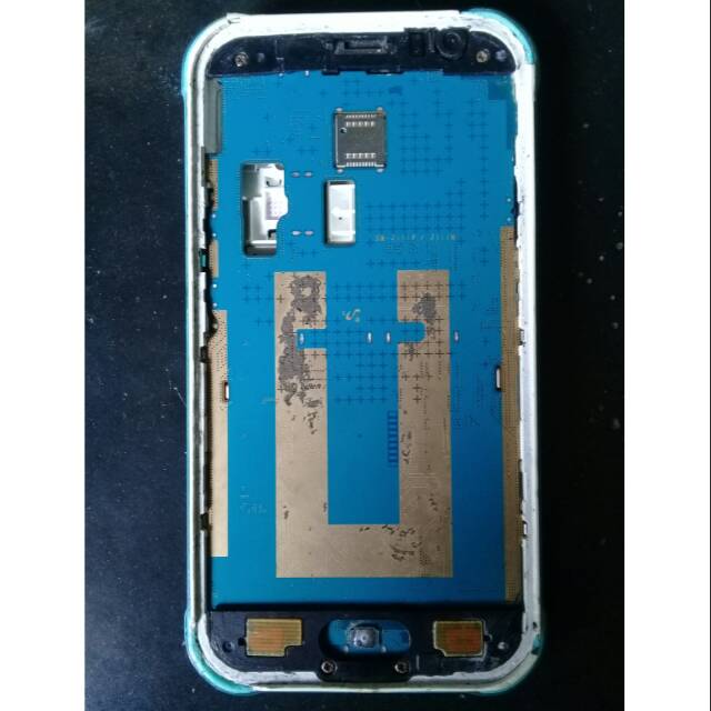 Mesin Samsung J1 Ace J111f normal nyala, hanya perlu ganti LCD sama TC saja