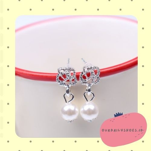 ★ODS★ FA22 Anting Tusuk Mutiara Bunga Fashion Wanita Korea Aksesori