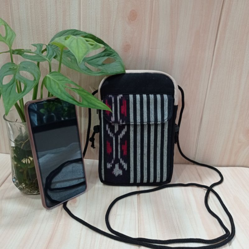 Tas Selempang HP Wanita Kain Tenun Sling Bag Hp Dompet Etnik