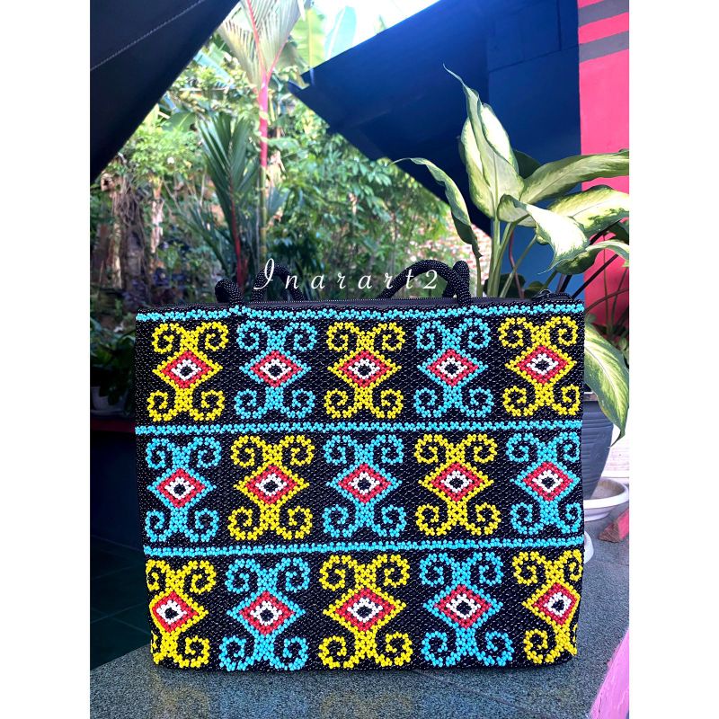 TAS MANIK DAYAK