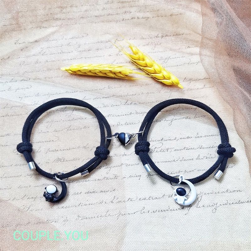 Gelang Couple Astronot Magnet Love Hitam
