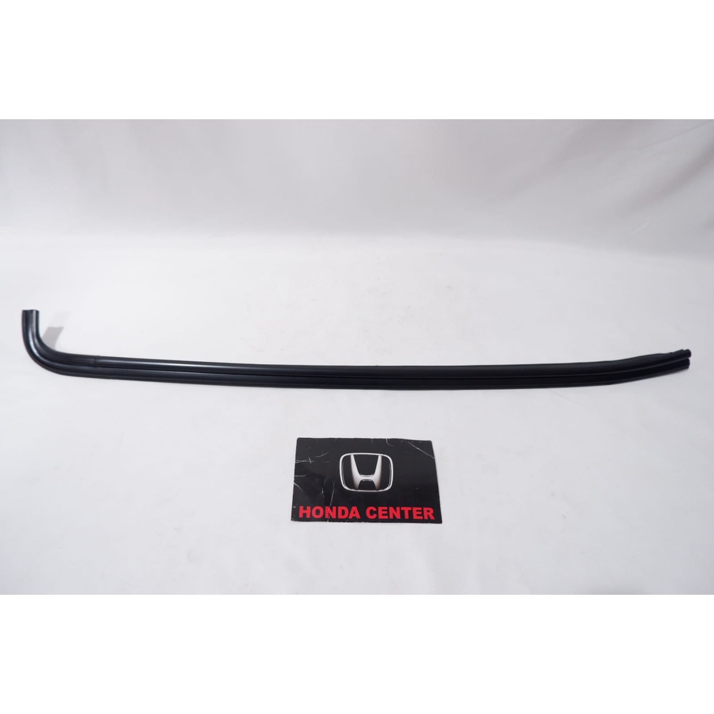 karet molding kaca depan civic estilo  1992 1993 1994 1995