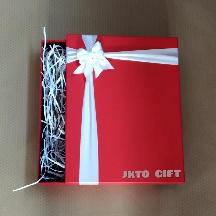 

[COD] Kotak Kado/Gift Box Ukuran 41 X 31 X 7 Cm [COD]