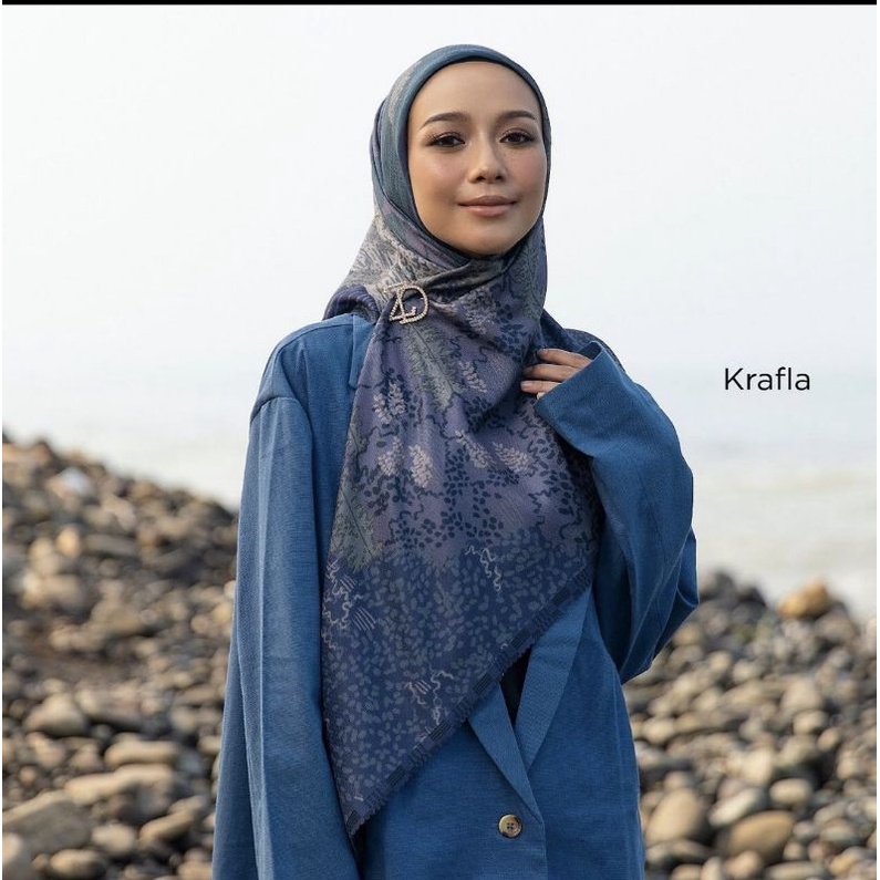 Preloved Zytadelia Scarf Iceland Series KRAFLA