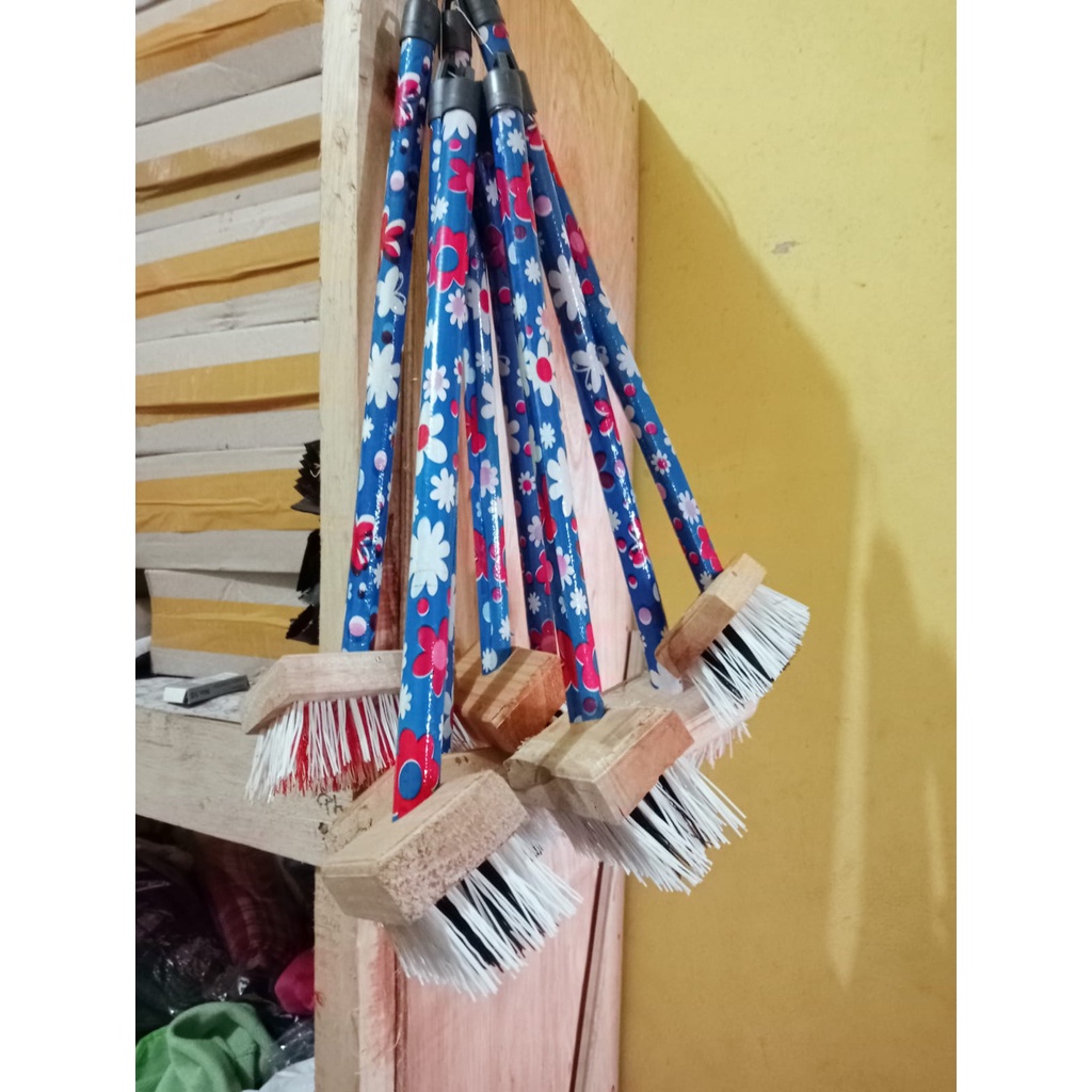 Sikat Kamar Mandi Gagang Panjang /sikat WC / sikat lantai / SIKAT LANTAI GAGANG KAYU