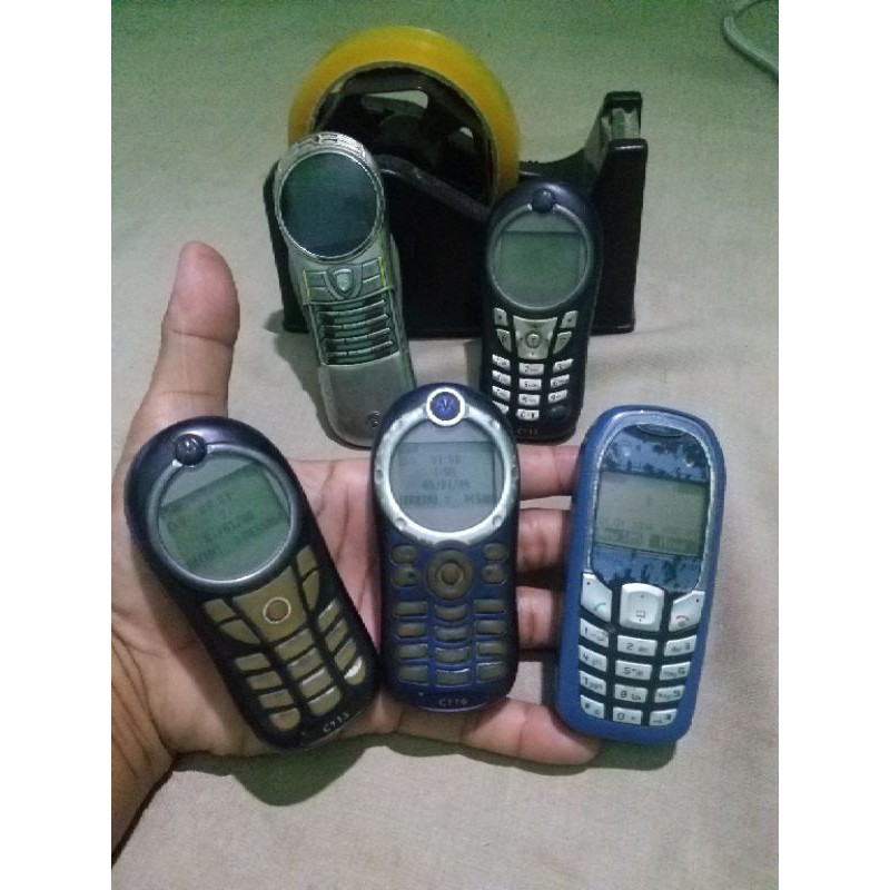 hp jadul motorola maxtron doraemon