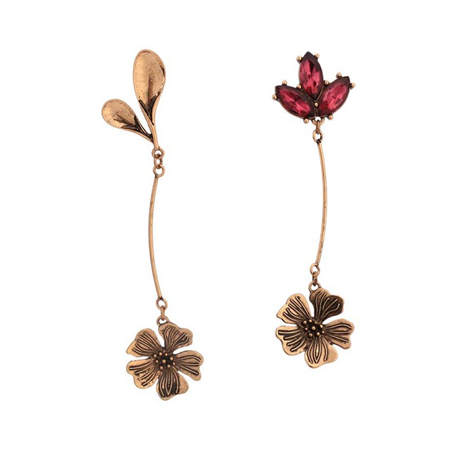 LRC Anting Tusuk Fashion Ancient Gold Asymmetrical Flower Earrings F69864